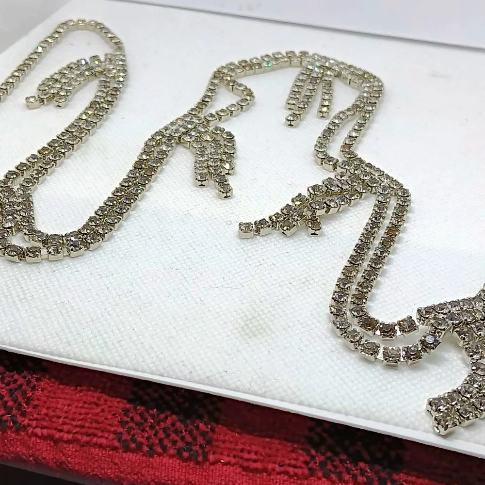 Vintage Very Long Drape Stunning Rare Statement Silver Rhinestone Necklace - Picture 3 of 15